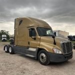 Freightliner Cascadia Sleeper High Rise