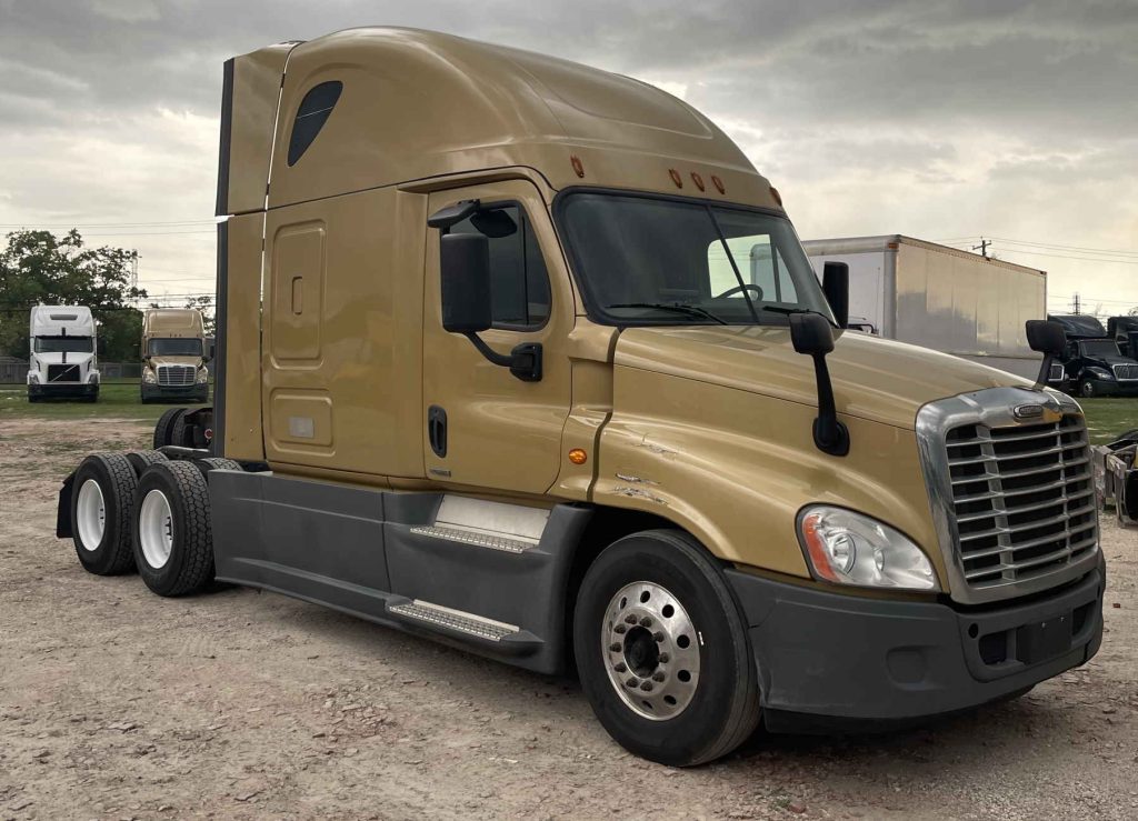 Freightliner Cascadia Sleeper High Rise